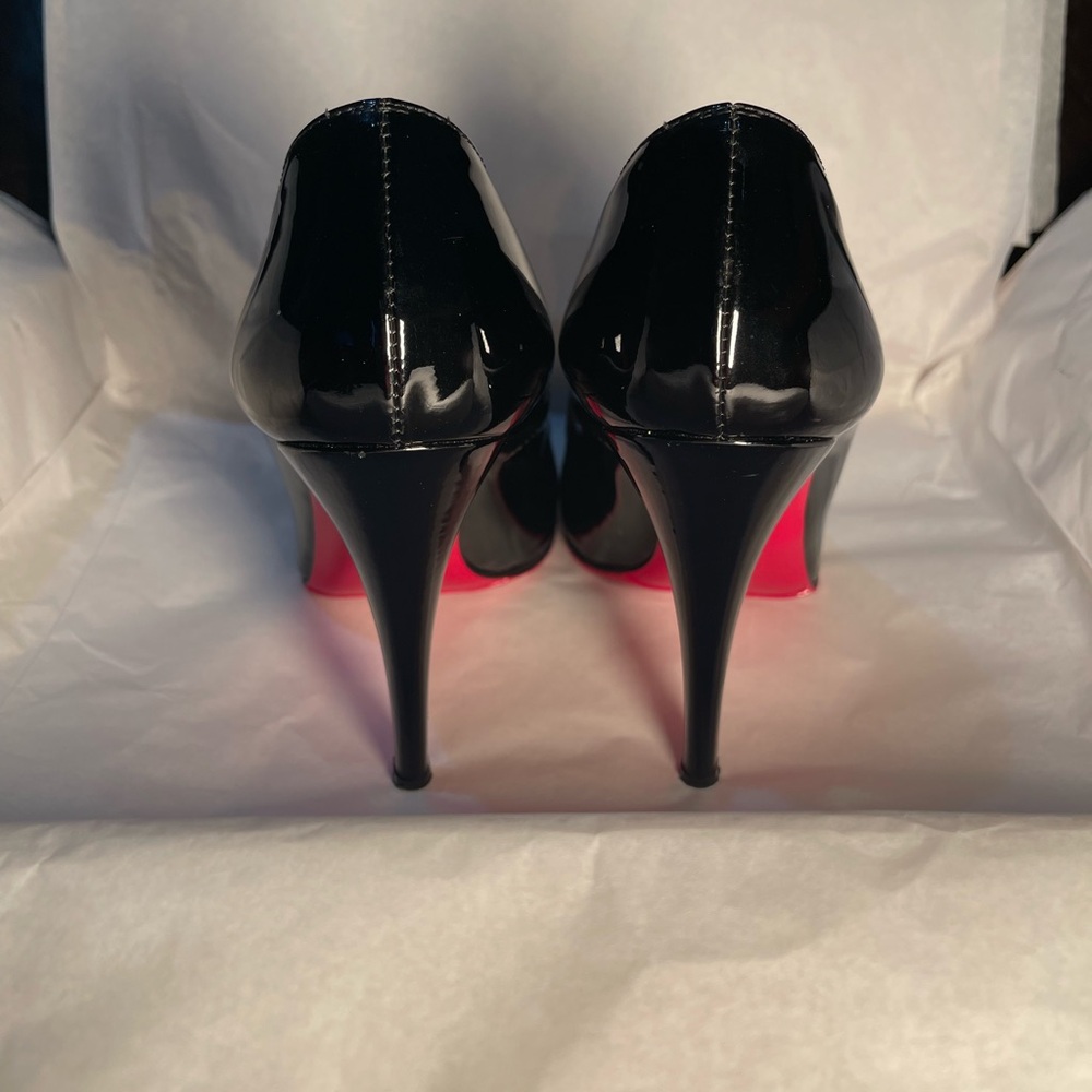 Christian Louboutin Glossy Black patent simple pumps 100mm. EU 38.5 - Picture 5 of 12